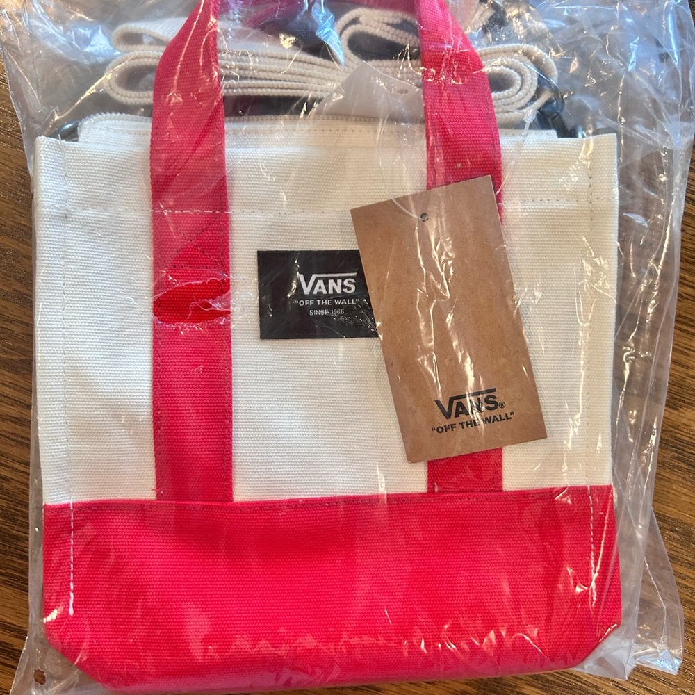 VANS Lil Pergs Mini Tote Bag Crossbody Purse, Red/White
